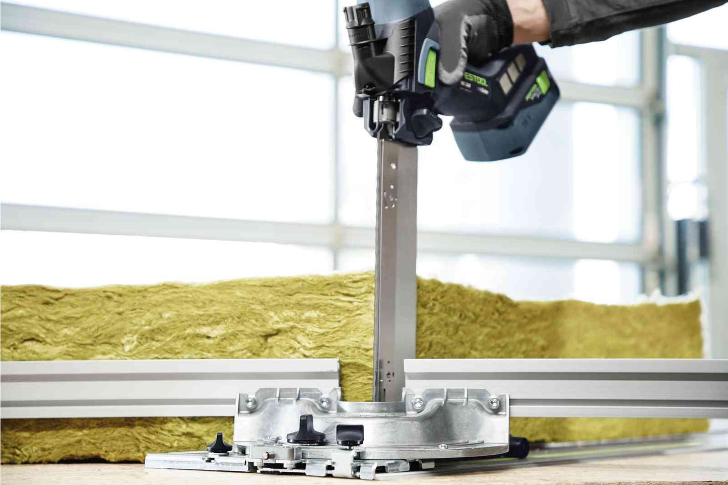 Festool ISC 240 Akku-Dämmstoffsäge 18V – 2x4,0Ah, EBI-Plus, im Systainer